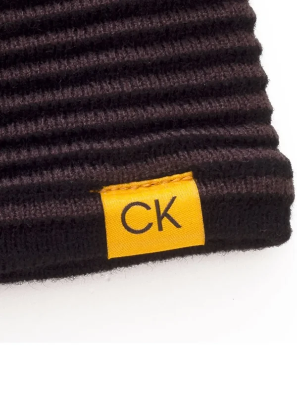 Calvin Klein Beanies & Mitts< Vera Reversible Beanie