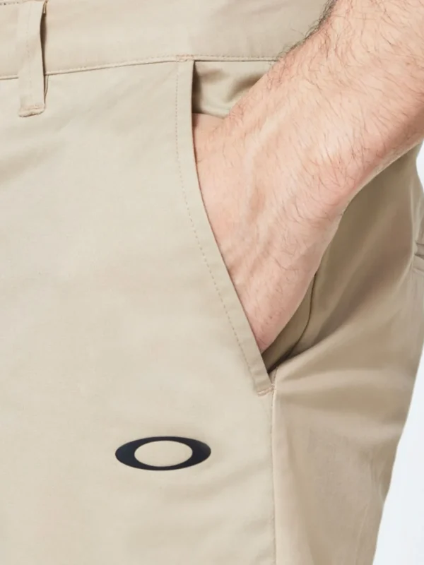 Men Oakley Pants< Chino Icon Pant - Rye