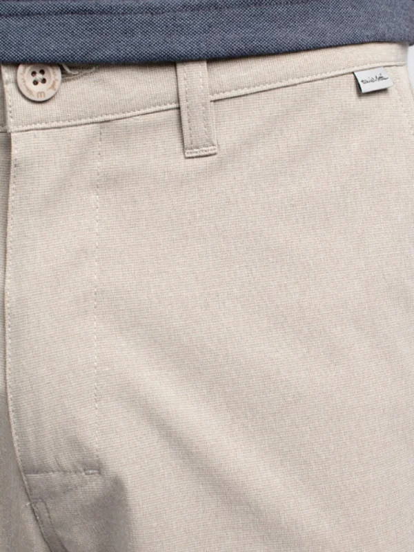 Men Travis Mathew Shorts< Beck Short - Khaki